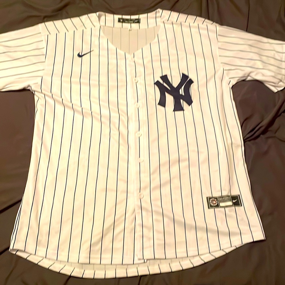 Derek Jeter HOF patch jersey sz XL